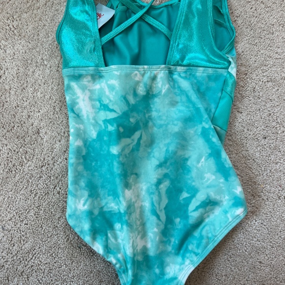 Girls gymnastics leotards - cat and jack - Picture 2 of 8